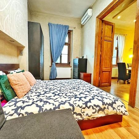 Ultra Central Apartment / 10 Ppl Budapest Exterior photo